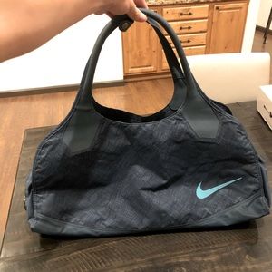 Nike gym duffel bag